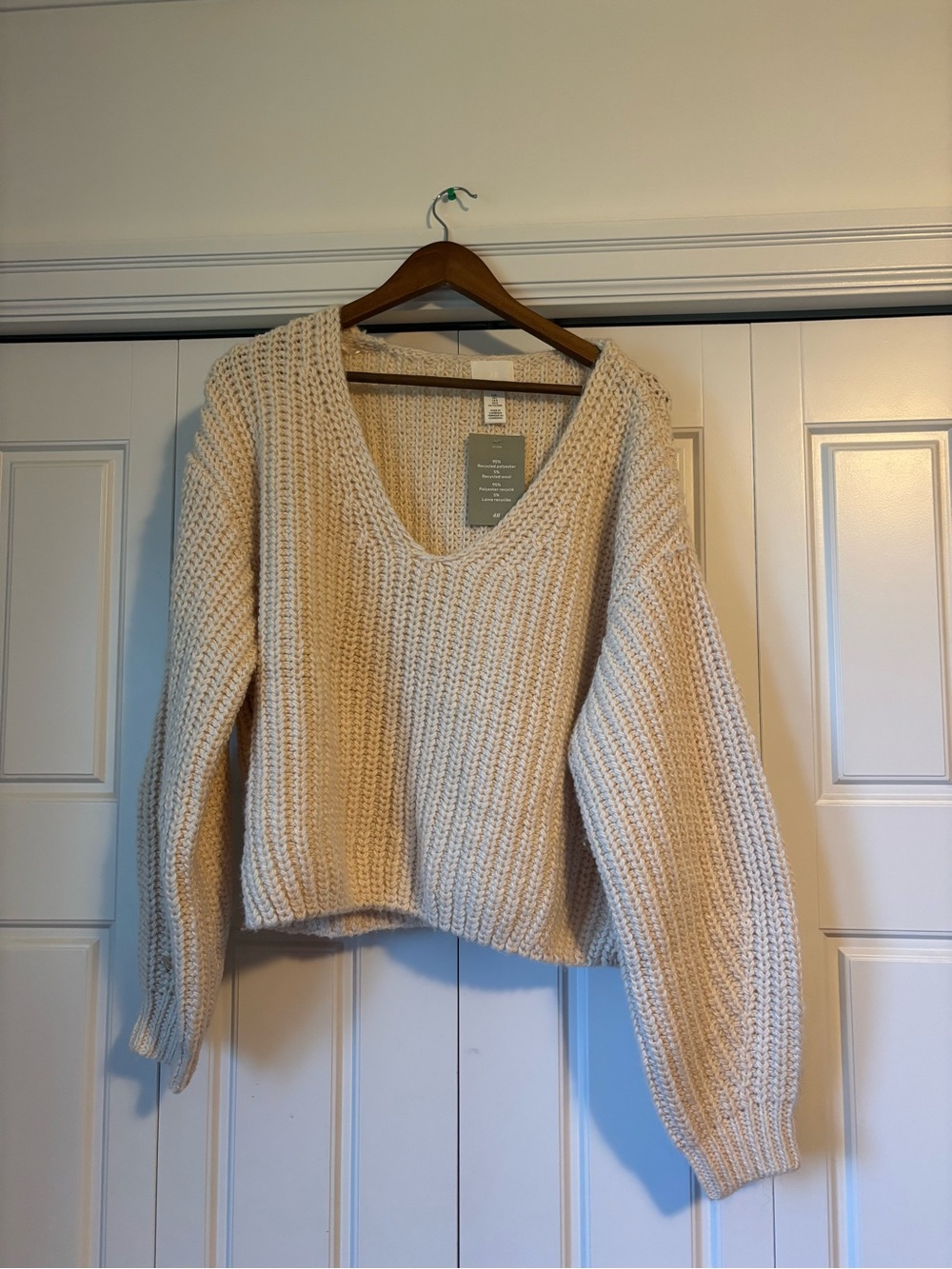 ☀️ H&M ☀️ thick knit sweater - Picture 2 of 9